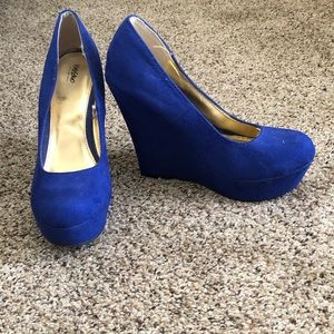 Royal blue pumps